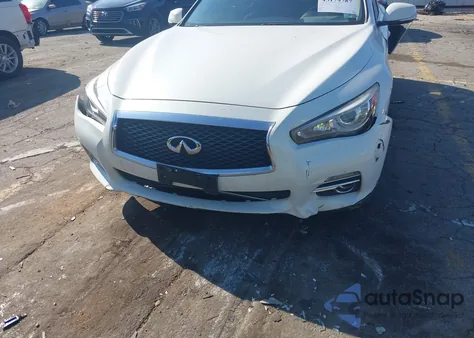 2015 Infiniti Q50 Premium z USA, uszkodzony, nr VIN JN1BV7AP7FM333153